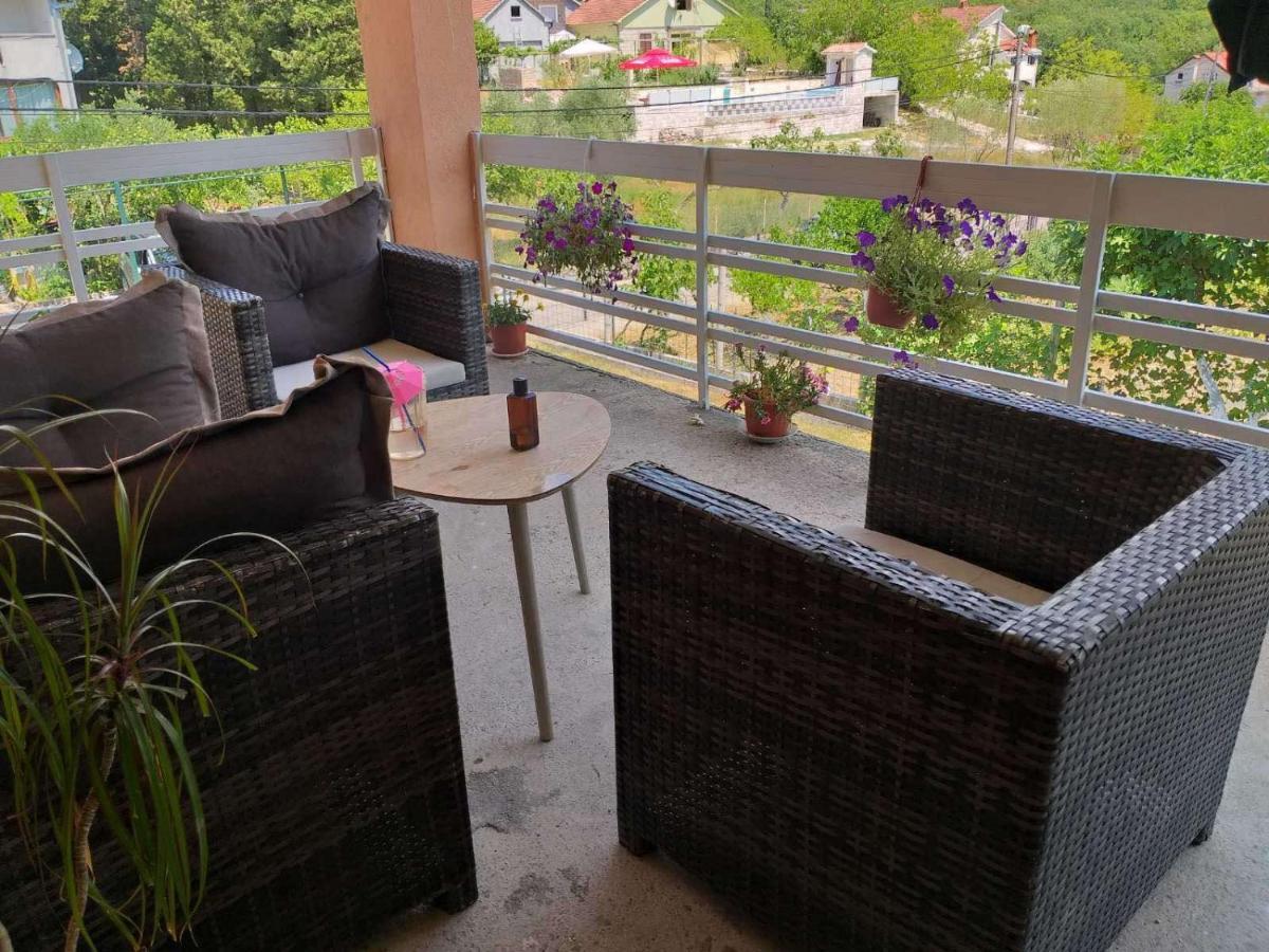 Apartment Davidovic Τίβατ Εξωτερικό φωτογραφία
